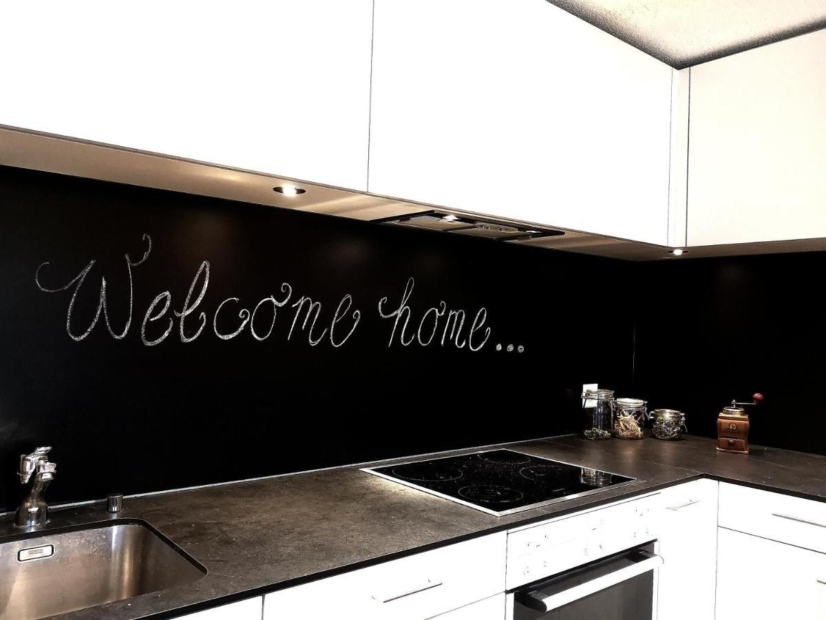 Urchige 2-Zimmerwohnung Matten  エクステリア 写真